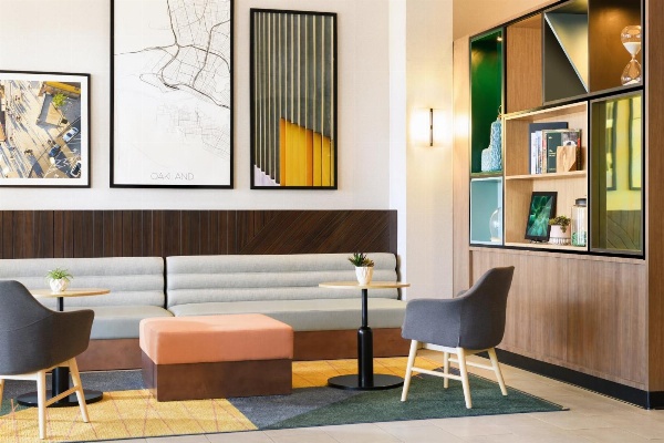 Holiday Inn Oakland Airport Main image